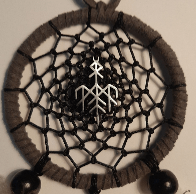  RUNES LIEES